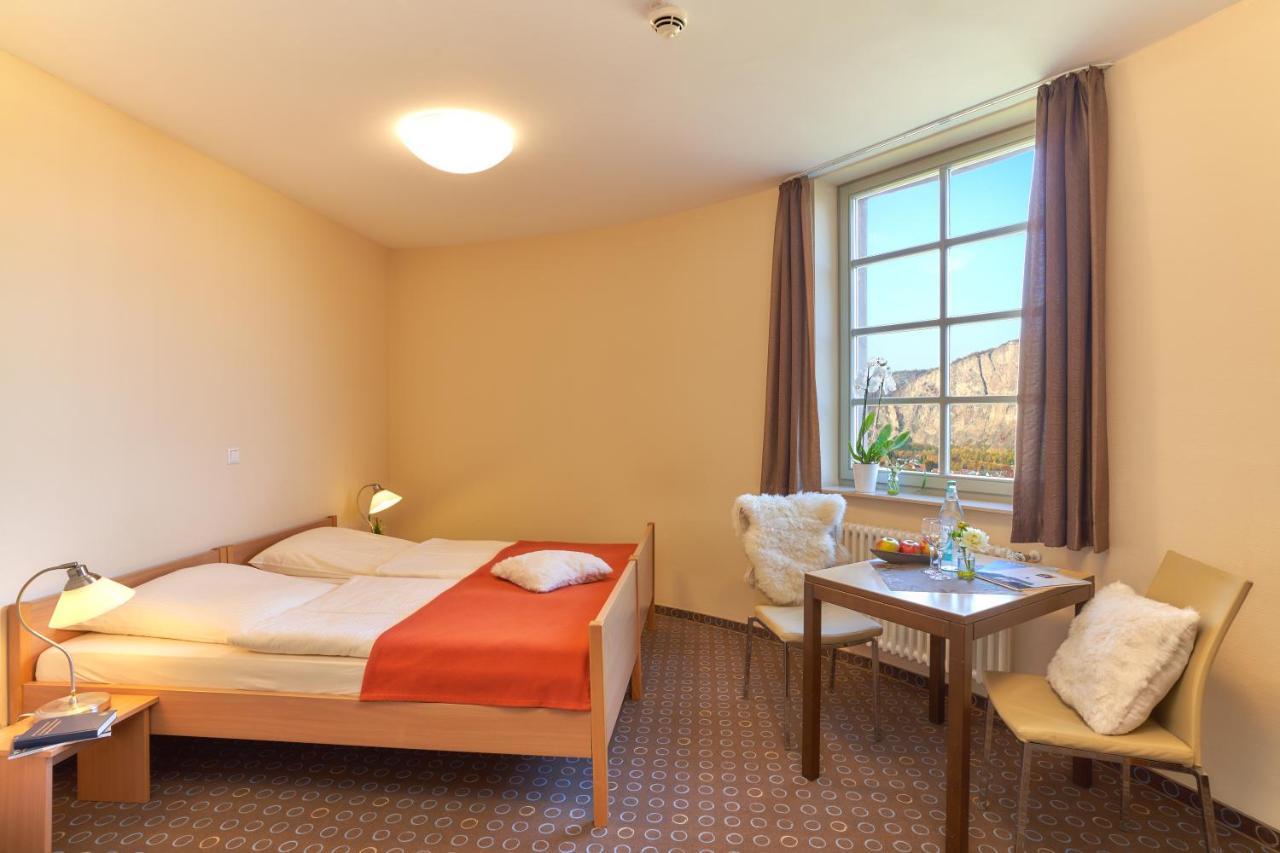 Hotel Ev.Familienferien-Und Bildungsstaette Ebernburg Bad Münster am Stein-Ebernburg Exteriér fotografie